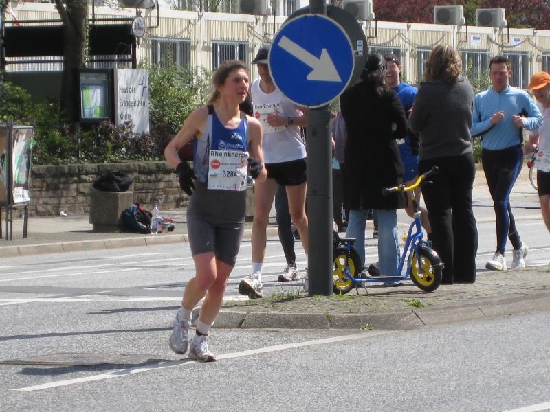34.JPG - Marathon - Birgit bei km 41 (+21)