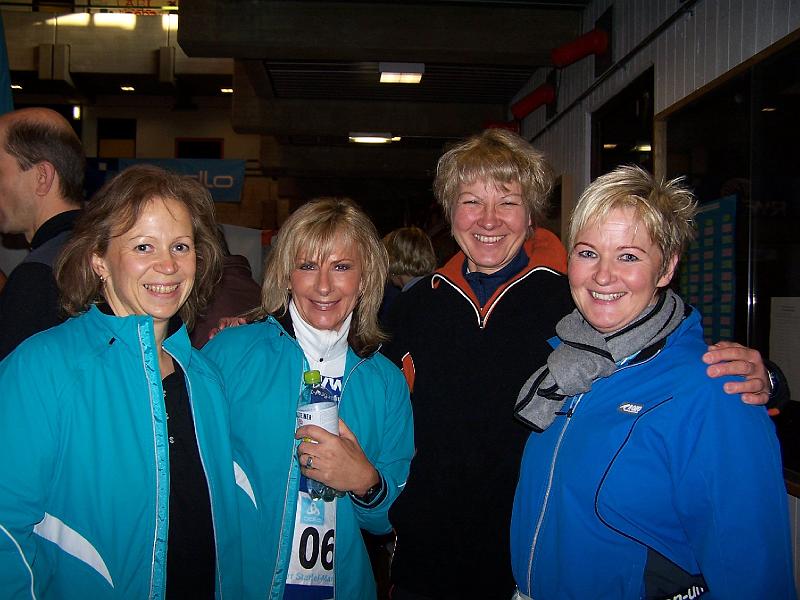 04.JPG - Birgit, Gisela, Dagmar und Uschi