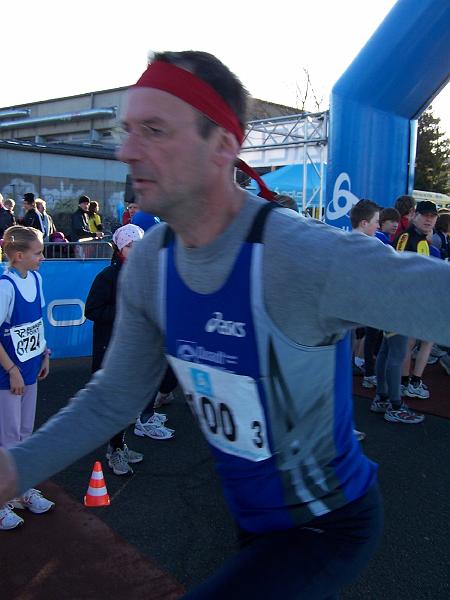 22.JPG - Bernd nimmt die 10 km Strecke in Angriff