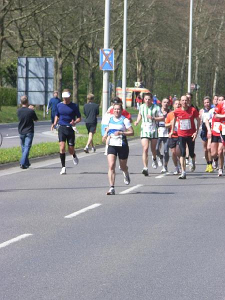 29.JPG - Marathon - Antje zwischen km 34 und 35...